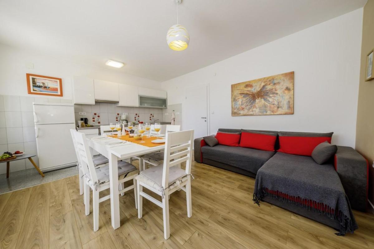 Ani In Trogir * Mittel-Dalmatien Hotel Seget Donji Ngoại thất bức ảnh
