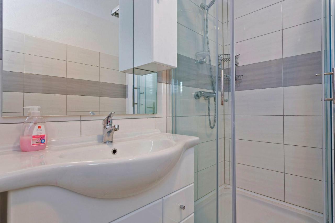 Ani In Trogir * Mittel-Dalmatien Hotel Seget Donji Ngoại thất bức ảnh