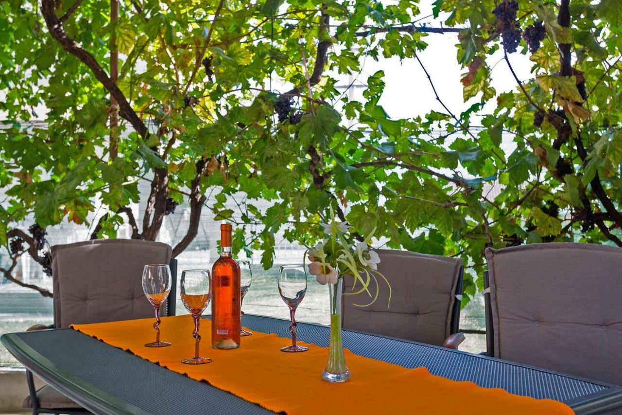 Ani In Trogir * Mittel-Dalmatien Hotel Seget Donji Ngoại thất bức ảnh